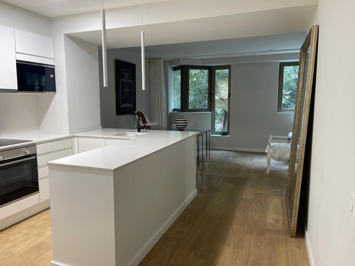 Flat In Passeig De Gracia Apartment Барселона Екстериор снимка